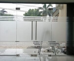 Pintu kaca