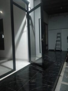 Pintu Dorong